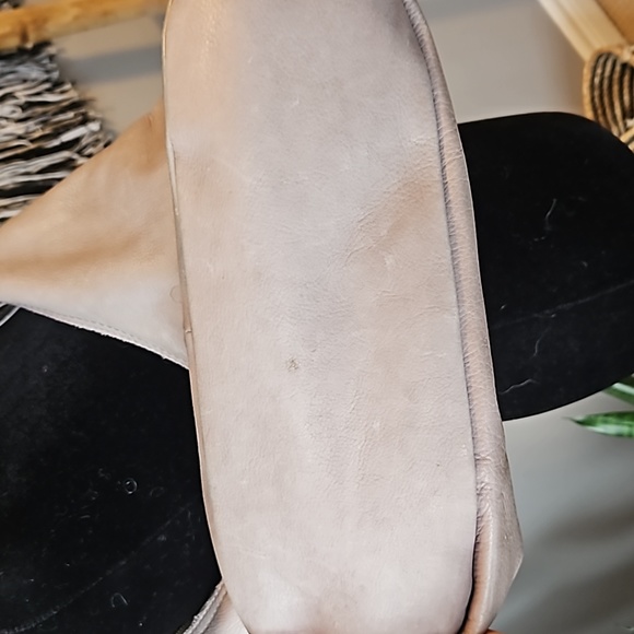 Anthropologie MARGOT Cream Leather Hobo - Picture 10 of 12